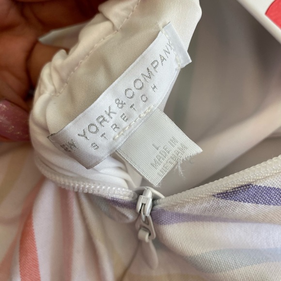 Dress - Picture 4 of 4